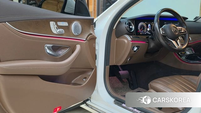 Mercedes-Benz E-Class W213 2020 Белый из Кореи, фото 5