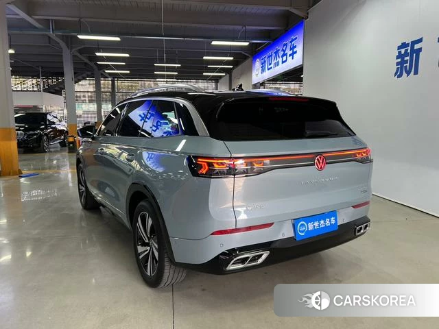 Volkswagen Tavendor 2023 Синий из Китая, фото 5