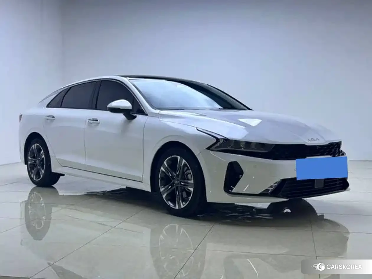 Kia K5 2025 Белый из Китая, фото 5