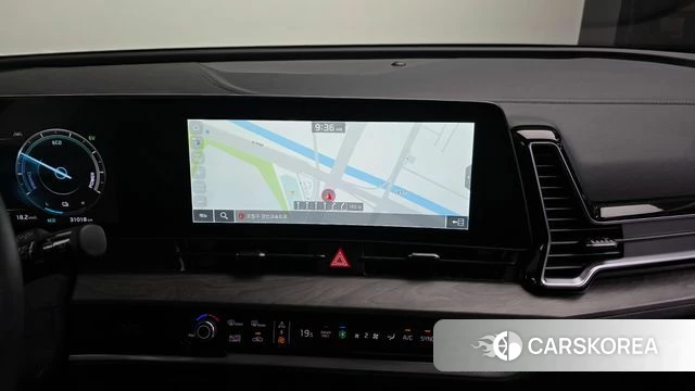 Kia Sportage 5th Generation Hybrid 2023 Белый из Кореи, фото 5