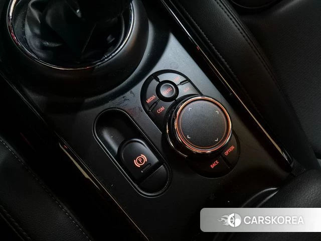 Mini Cooper Clubman 2018 Темно-зеленый из Кореи, фото 5