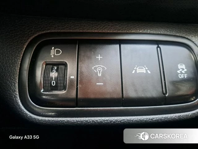 Hyundai Venue 2019 Белый из Кореи, фото 5