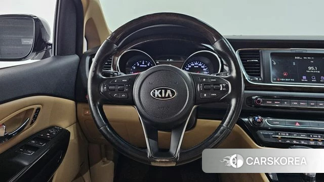 Kia The New Carnival 2019 Белый из Кореи, фото 5