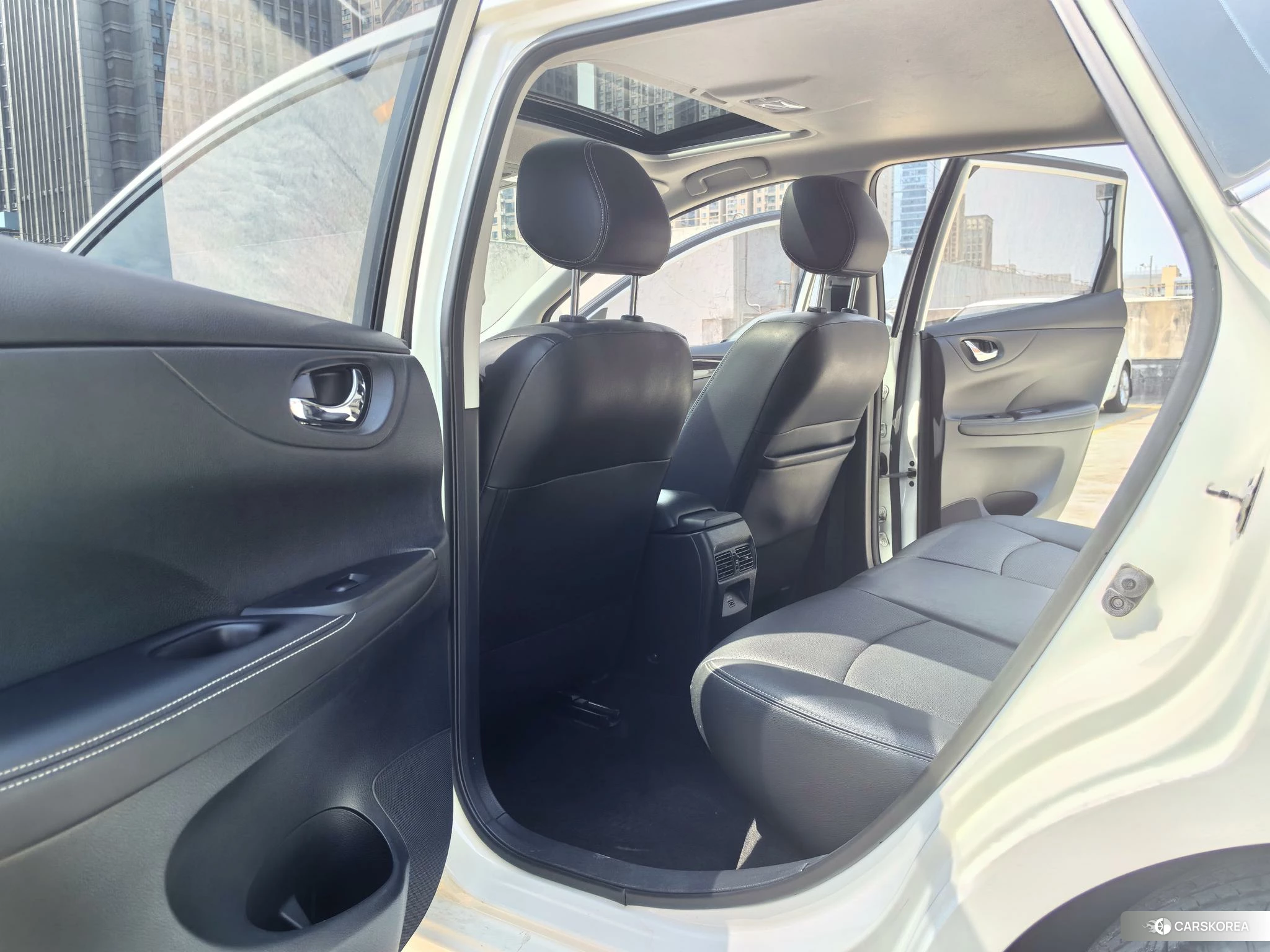 Nissan Tiida 2020 Белый из Китая, фото 5