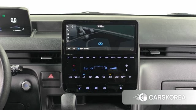 Hyundai Staria 2023 Белый из Кореи, фото 5