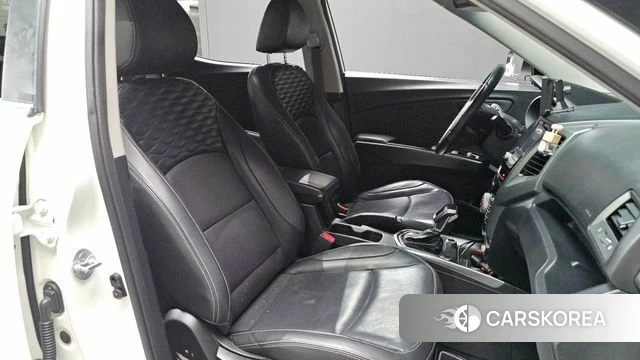 Ssangyong Tivoli Armor 2018 Белый из Кореи, фото 5
