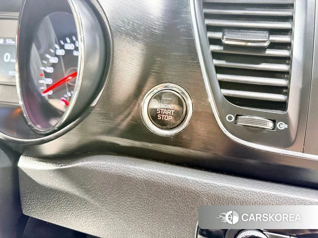 Kia The New Carnival 2018 Белый из Кореи, фото 5