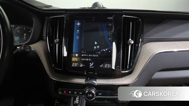 Volvo XC60 second Generation 2018 Серый из Кореи, фото 5