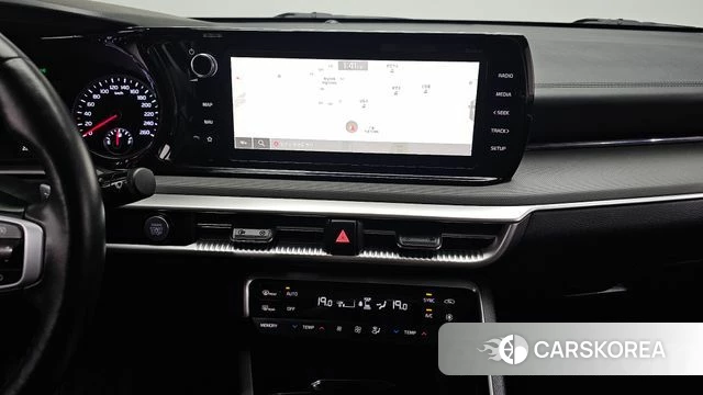 Kia K5 3rd generation 2023 Белый из Кореи, фото 5