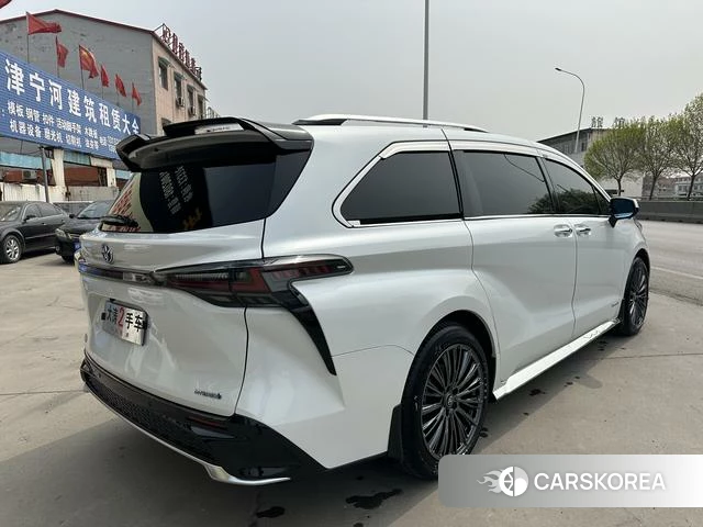 Toyota Granvia 2024 Белый из Китая, фото 5