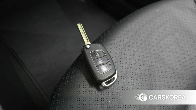 Hyundai Accent (New type) 2019 Белый из Кореи, фото 5