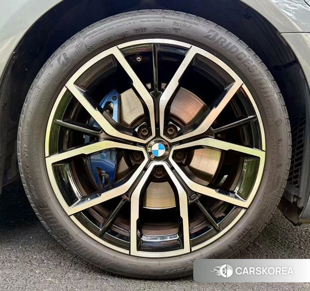 BMW 5 series 2023 Синий из Китая, фото 5