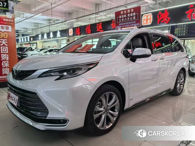 Toyota Sienna 2024 Белый из Китая, фото 5