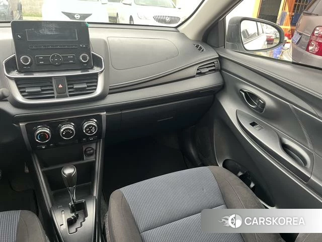 Toyota Yaris L 2021 Белый из Китая, фото 5