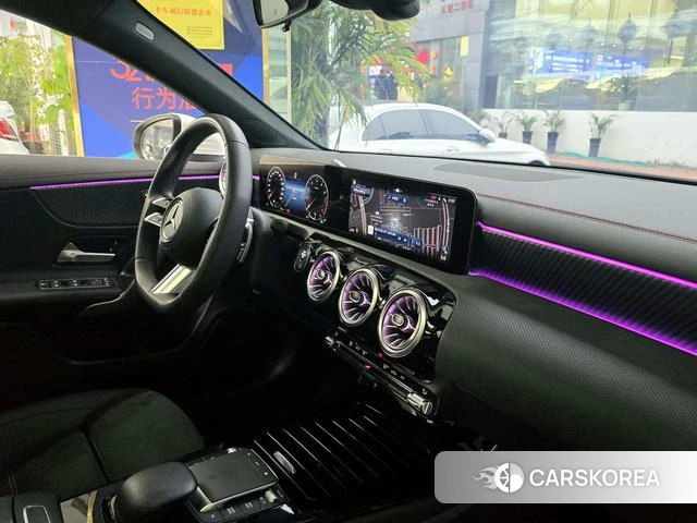Mercedes-Benz A-Class 2023 Белый из Китая, фото 5