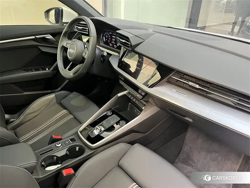 Audi A3 2024 Белый из Китая, фото 5