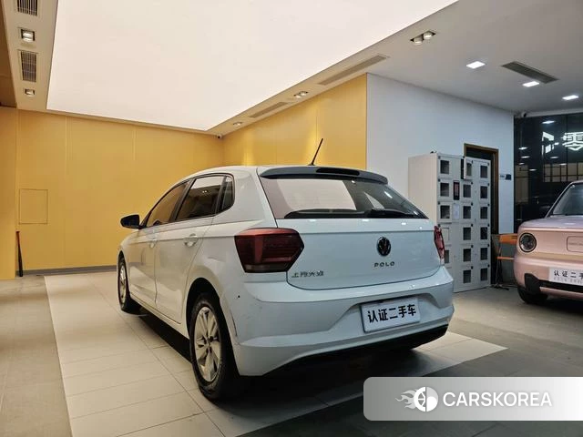 Volkswagen Polo 2023 Белый из Китая, фото 5
