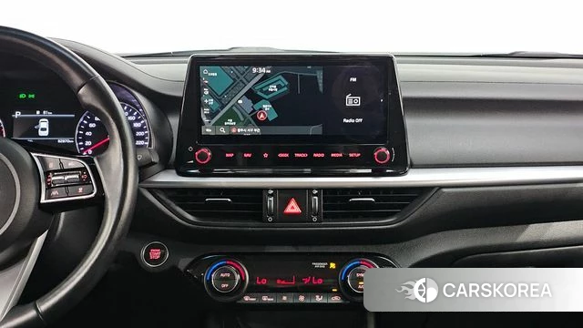 Kia The New K3 2nd generation 2022 Белый из Кореи, фото 5