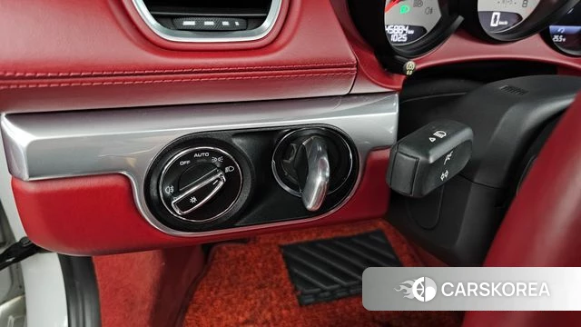 Porsche 718 Boxster 2018 Белый из Кореи, фото 5