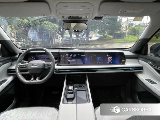 Ford Edge 2023 Серебристо-серый из Китая, фото 5