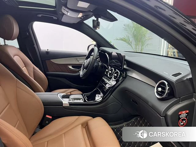 Mercedes-Benz GLC 2023 Черный из Китая, фото 5