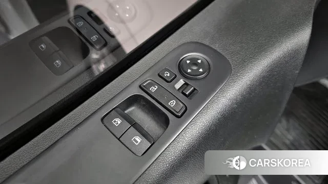 Hyundai Staria 2021 Белый из Кореи, фото 5