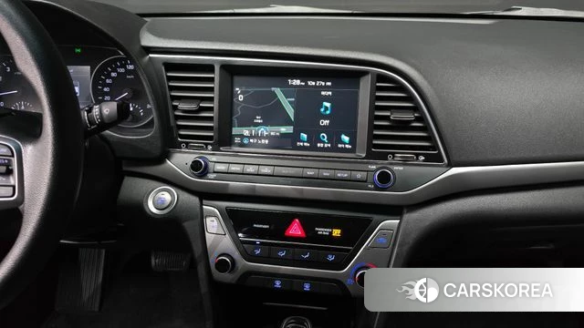 Hyundai Avante AD 2018 Белый из Кореи, фото 5