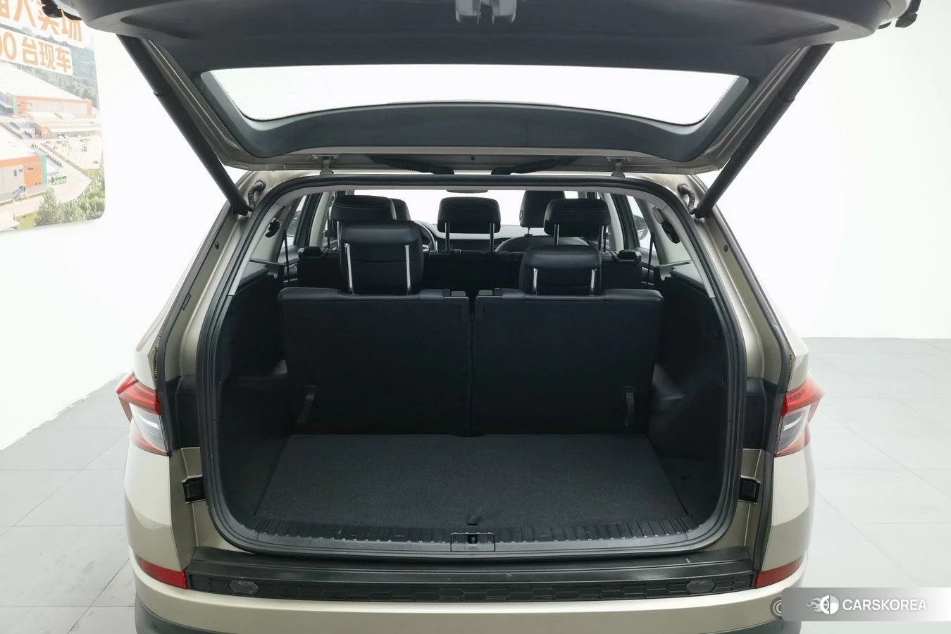 Skoda Kodiaq 2021 Желтый из Китая, фото 5