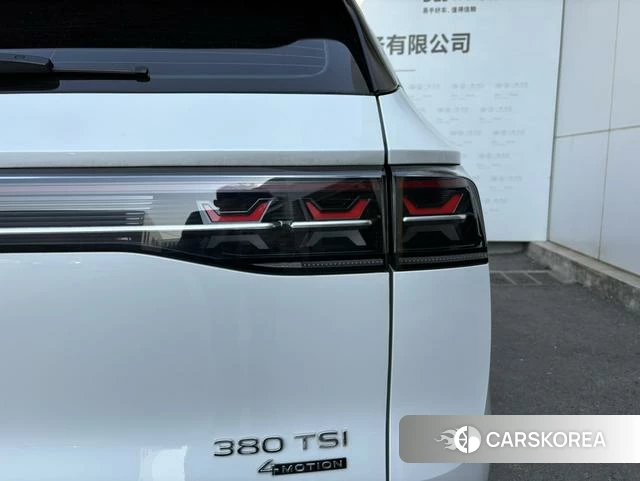 Volkswagen Tavendor 2024 Белый из Китая, фото 5