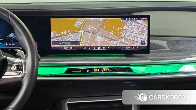 BMW 7 Series (G70) 2023 Черный из Кореи, фото 5