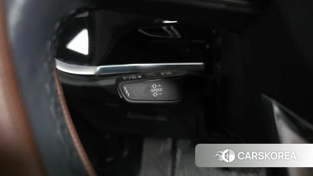 Audi Q3 (F3) 2023 Серый из Кореи, фото 5