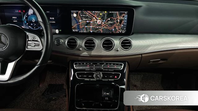 Mercedes-Benz E-Class W213 2018 Серый из Кореи, фото 5