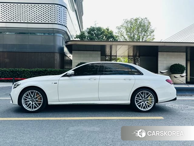 Mercedes-Benz E-Class 2022 Белый из Китая, фото 5