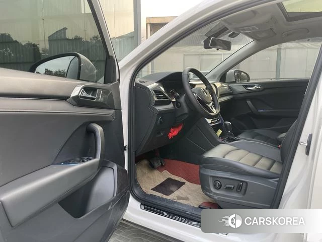 Volkswagen Tharu 2022 Белый из Китая, фото 5