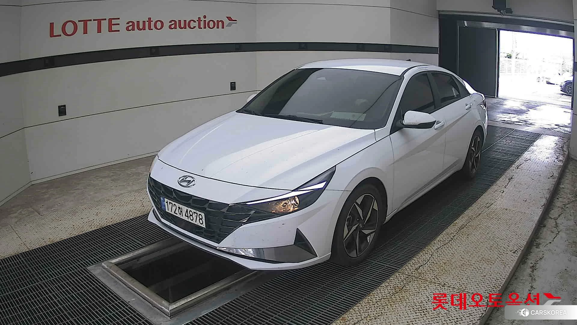 Hyundai Avante 2023 Atlas White из Кореи, фото 5