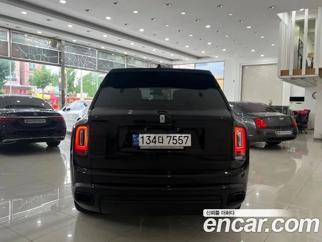 Rolls-Royce Cullinan 2023 Черный из Кореи, фото 5