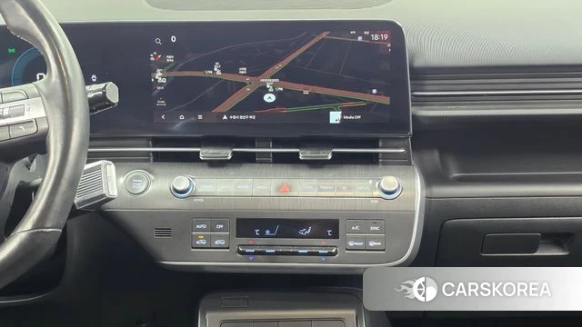 Hyundai Kona (SX2) 2023 Белый из Кореи, фото 5