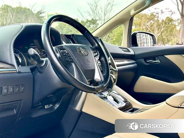 Toyota Alphard 2021 Белый из Китая, фото 5