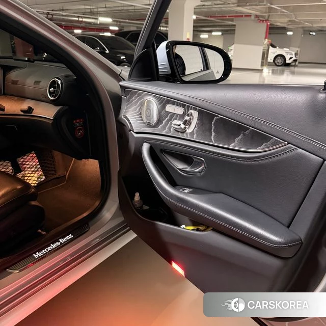 Mercedes-Benz E-Class W213 2021 Серебряный из Кореи, фото 5