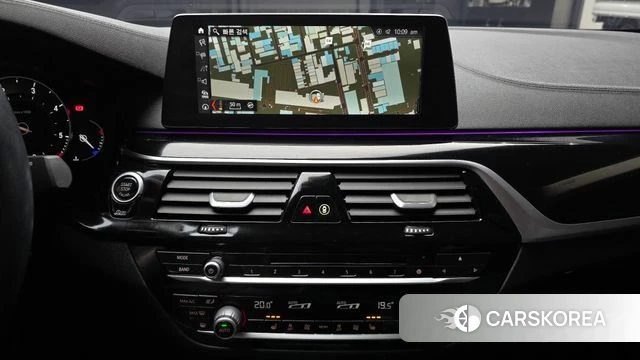 BMW 5 Series (G30) 2018 Синий из Кореи, фото 5