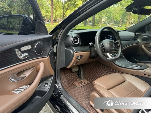 Mercedes-Benz E-Class 2021 Черный из Китая, фото 5