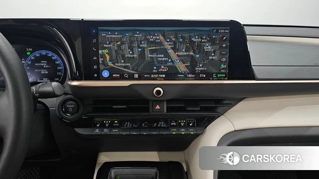 Toyota Crown Crossover 2026 Белый из Кореи, фото 5