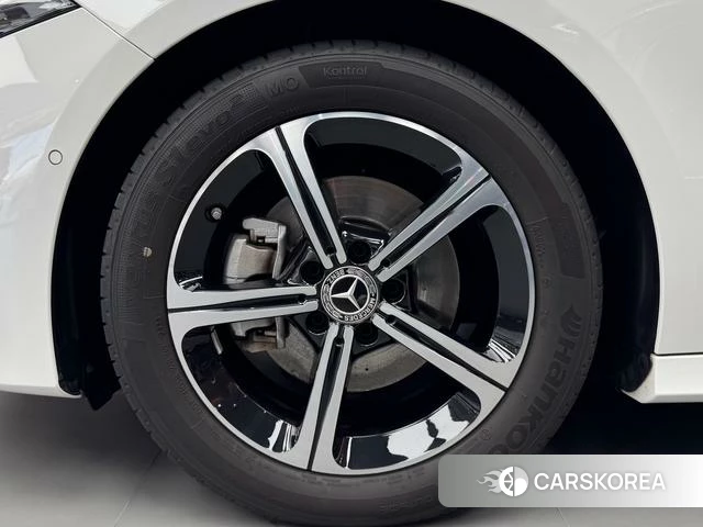 Mercedes-Benz A-Class 2024 Белый из Китая, фото 5