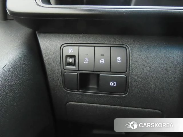 Hyundai Staria 2022 Серебряный из Кореи, фото 5