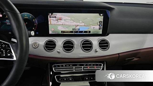 Mercedes-Benz E-Class W213 2021 Серый из Кореи, фото 5