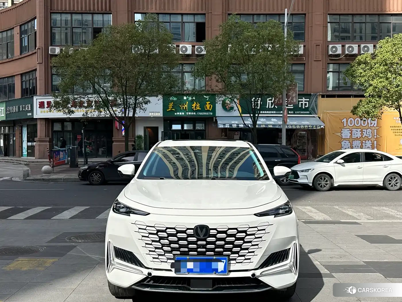 Chang'an Changan UNI-K 2023 Белый из Китая, фото 5