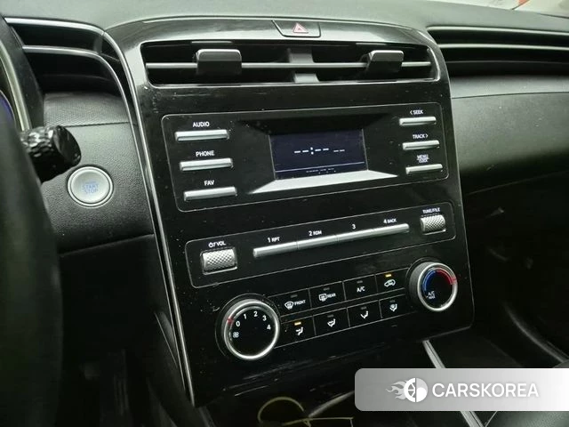 Hyundai Tucson (NX4) 2021 Серебряный из Кореи, фото 5