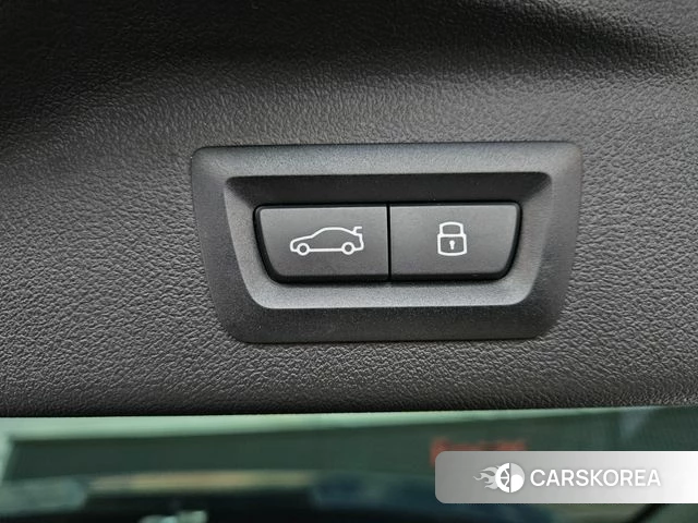 BMW X7 (G07) 2024 Черный из Кореи, фото 5
