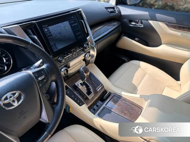 Toyota Alphard 2022 Черный из Китая, фото 5