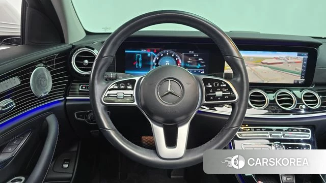 Mercedes-Benz E-Class W213 2020 Белый из Кореи, фото 5